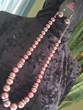 paparazzi Rose Pearl Necklace with Rhinestone Spacers